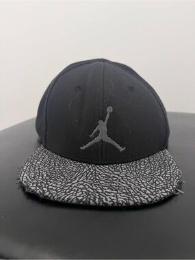 Jump Black and Gray Elephant Print Kids Snapback Hat